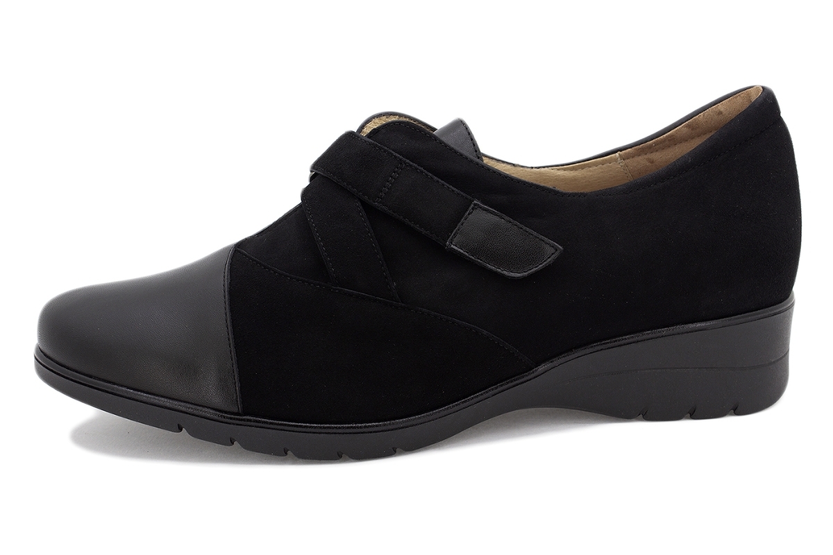 Zapato Tira Ajustable Piel Negro 205956