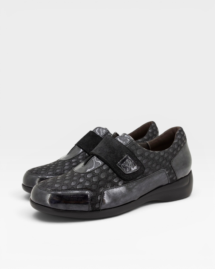 Zapato Elástico Charol Carbón 215578