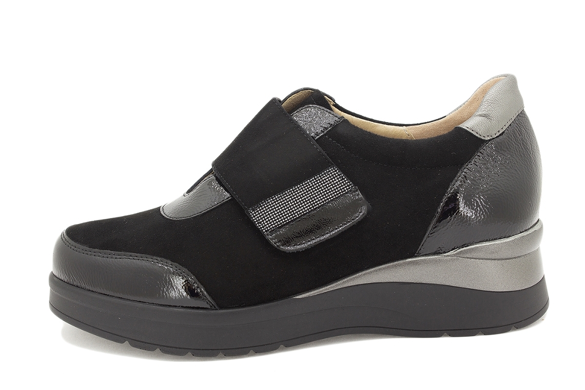Zapato Tira Ajustable Charol Negro 215752