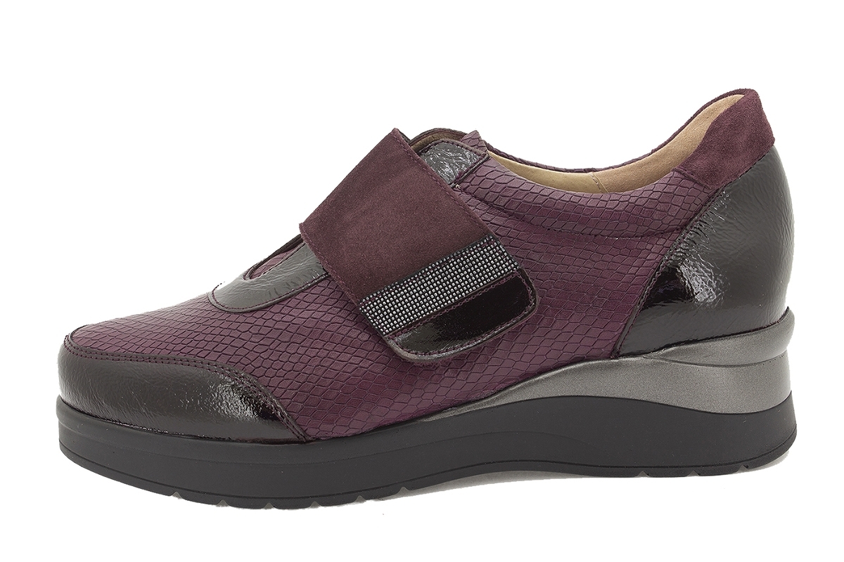 Zapato Tira Ajustable Charol Burdeos 215752