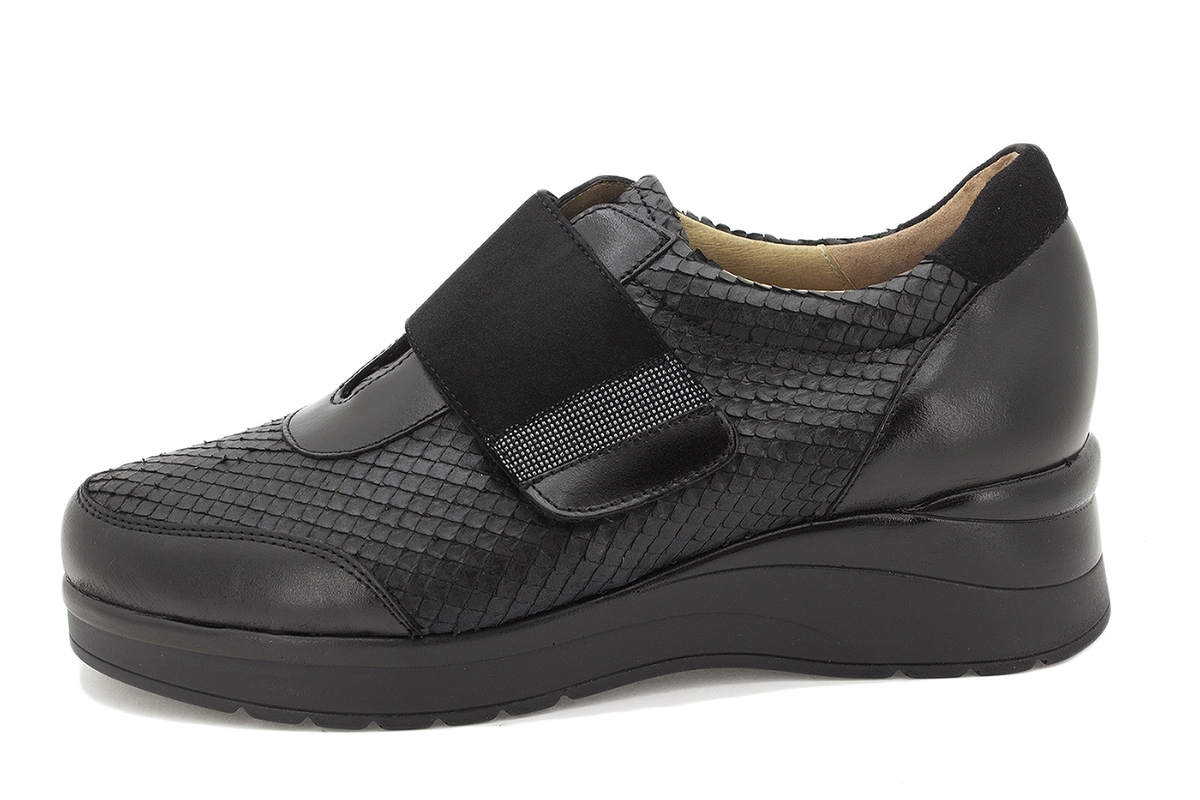 Zapato Tira Ajustable Piel Negro 215752
