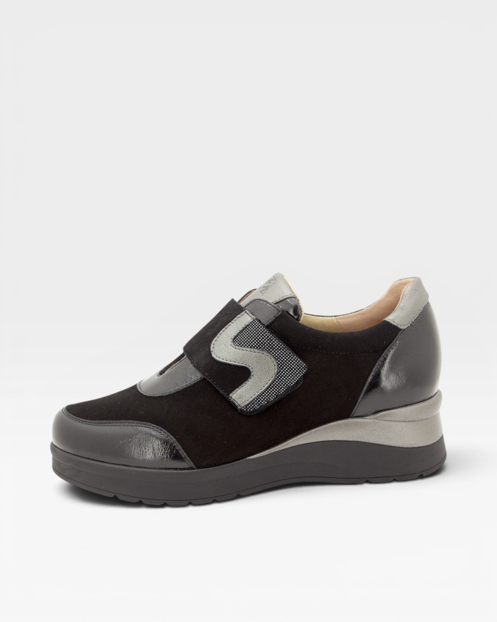 Zapato Tira Ajustable Charol Negro 225752