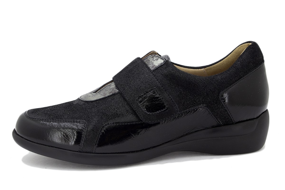 Zapato Tira Ajustable Charol Negro 235577
