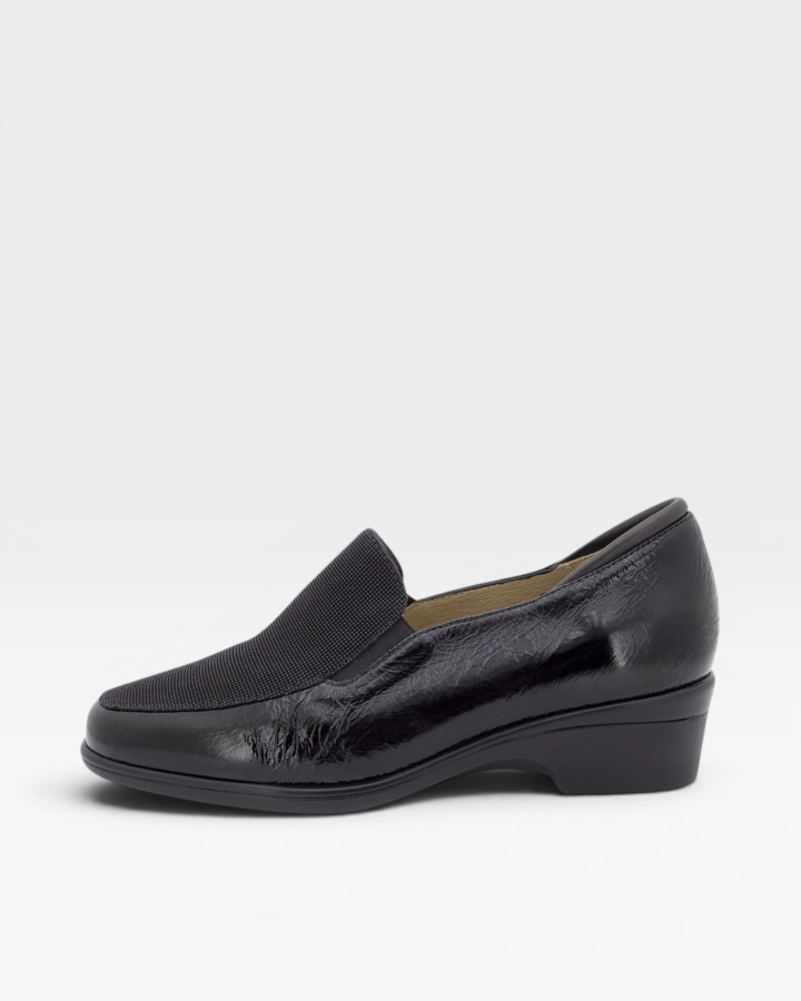 Mocasín Charol Negro 235610
