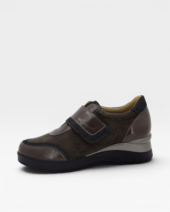 Zapato Tira Ajustable Charol Topo 235752