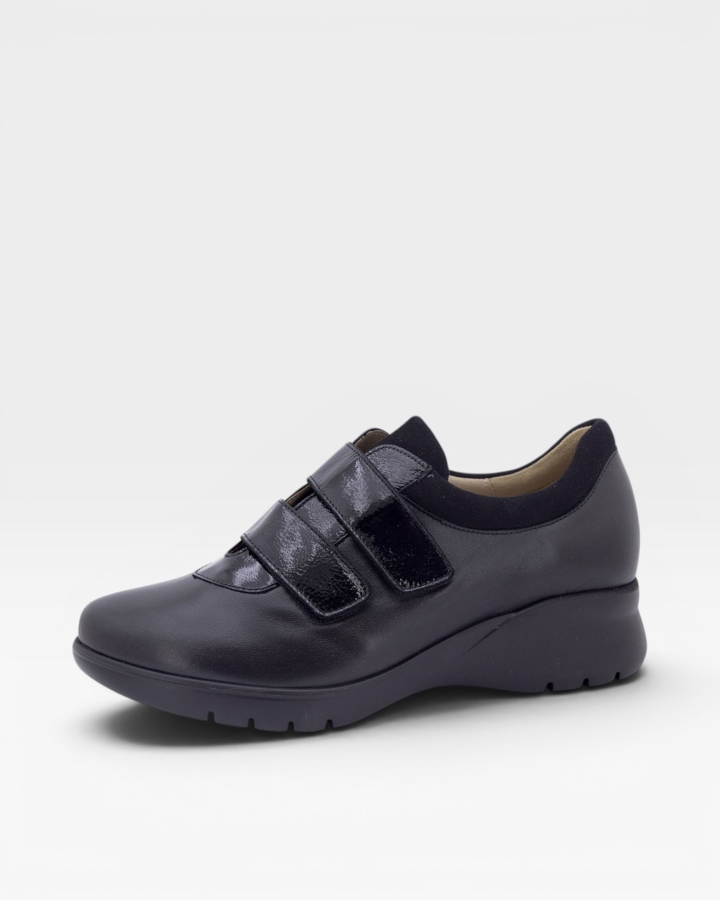 Zapato Tira Ajustable Piel Negro 235852