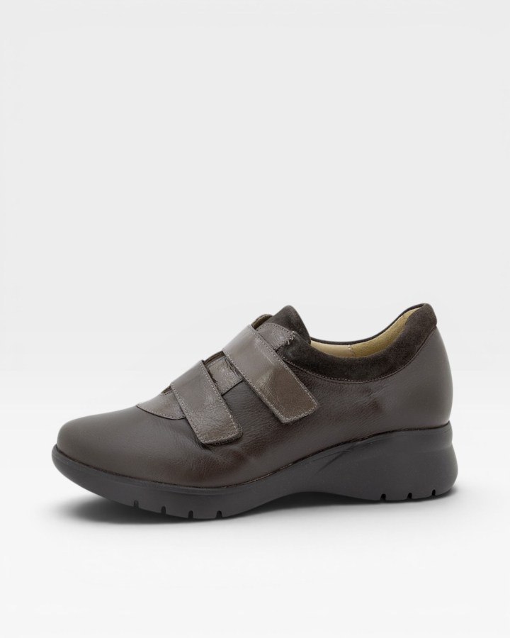 Zapato Tira Ajustable Piel Caoba 235852