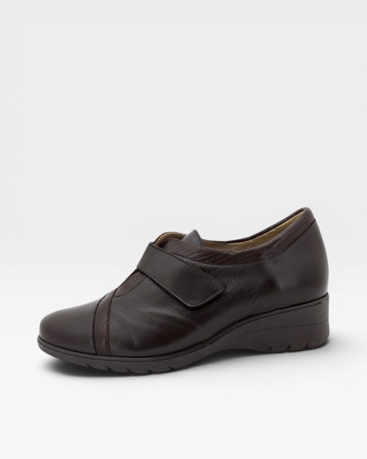Zapato Tira Ajustable Piel Caoba 235952