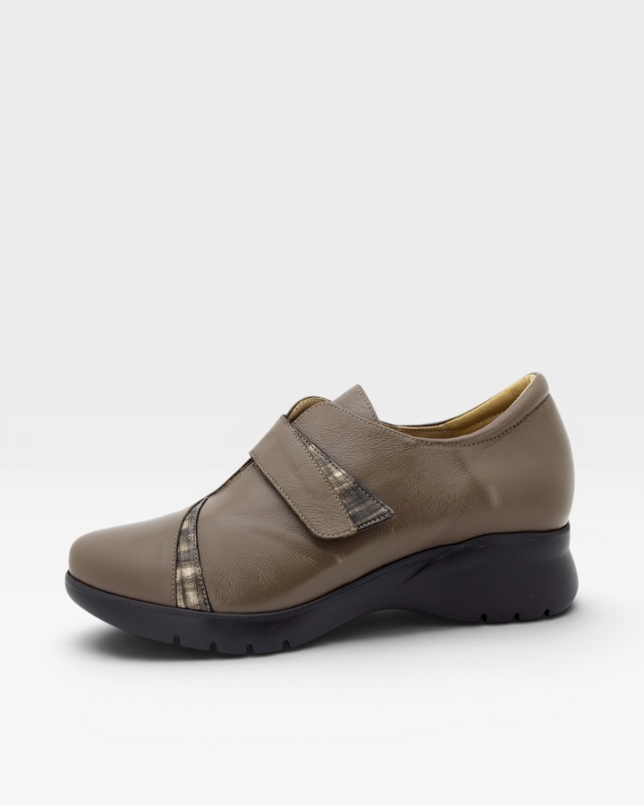Zapato Tira Ajustable Piel Topo 245856