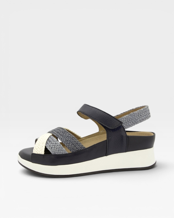 Sandalia Plantilla Extraíble Trenzado Blanco-Azul-Jeans 250425