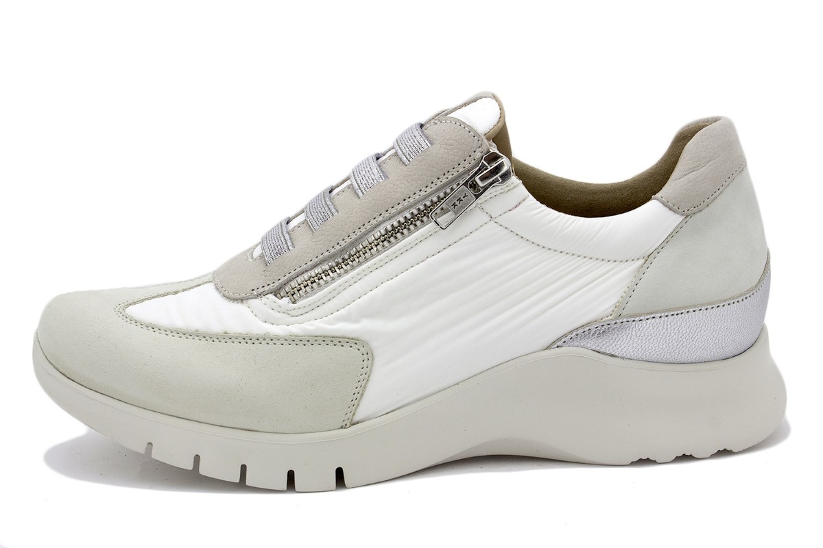 Sneaker Nobuck Hielo 250702