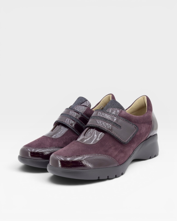Zapato Tira Ajustable Charol Burdeos 255852